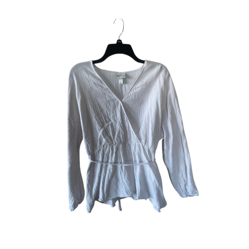 Gently worn tie waist top